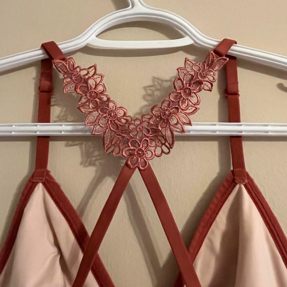 PINK Bralette Lace and Mesh Victoria Secret size M - Picture 3 of 7